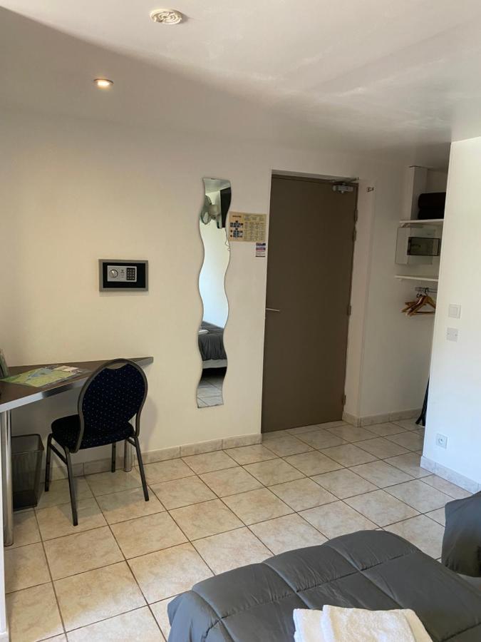 LOGIS Hôtel La Chaumière Marseillan (Herault) Exterior foto