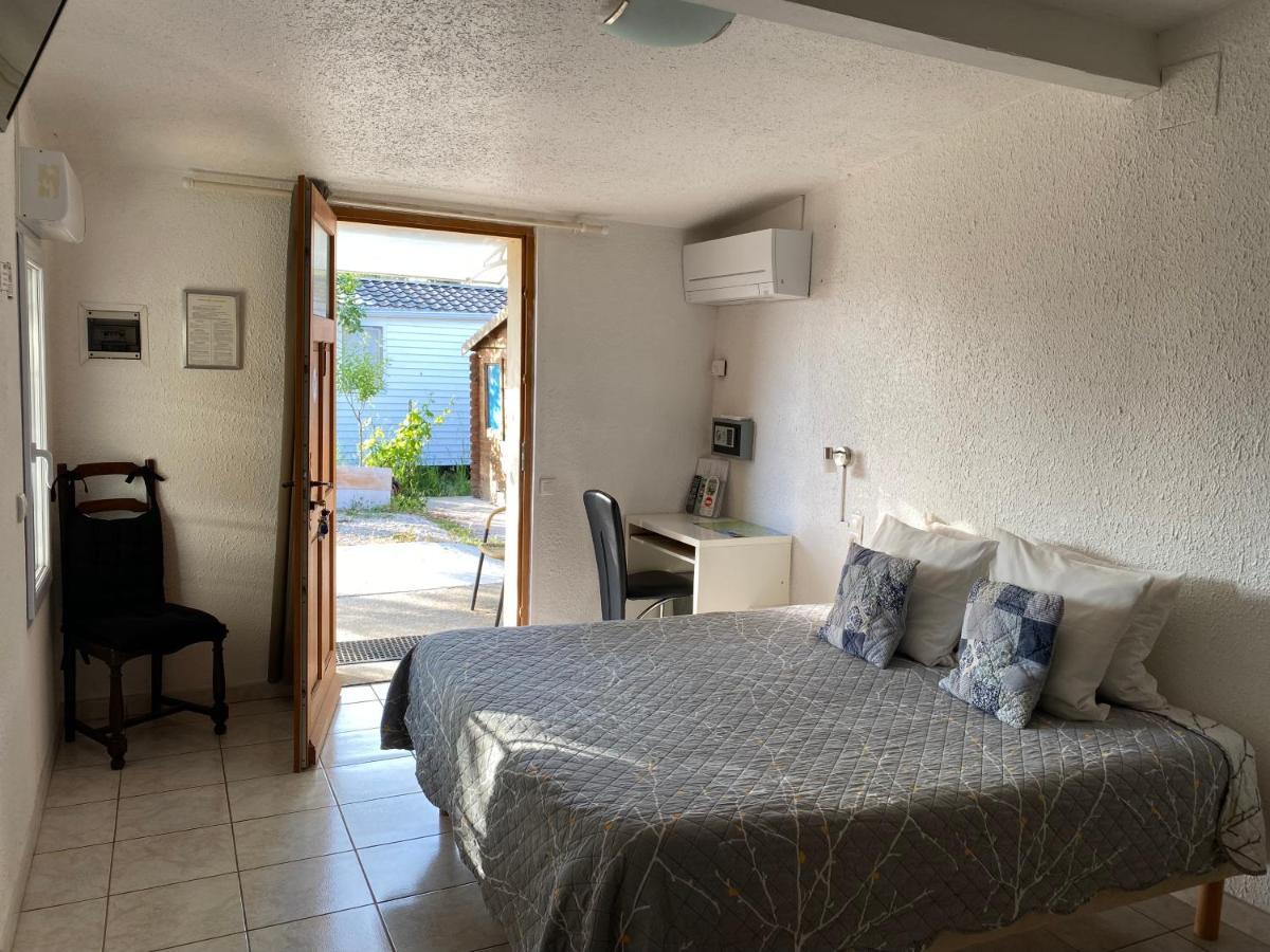 LOGIS Hôtel La Chaumière Marseillan (Herault) Exterior foto